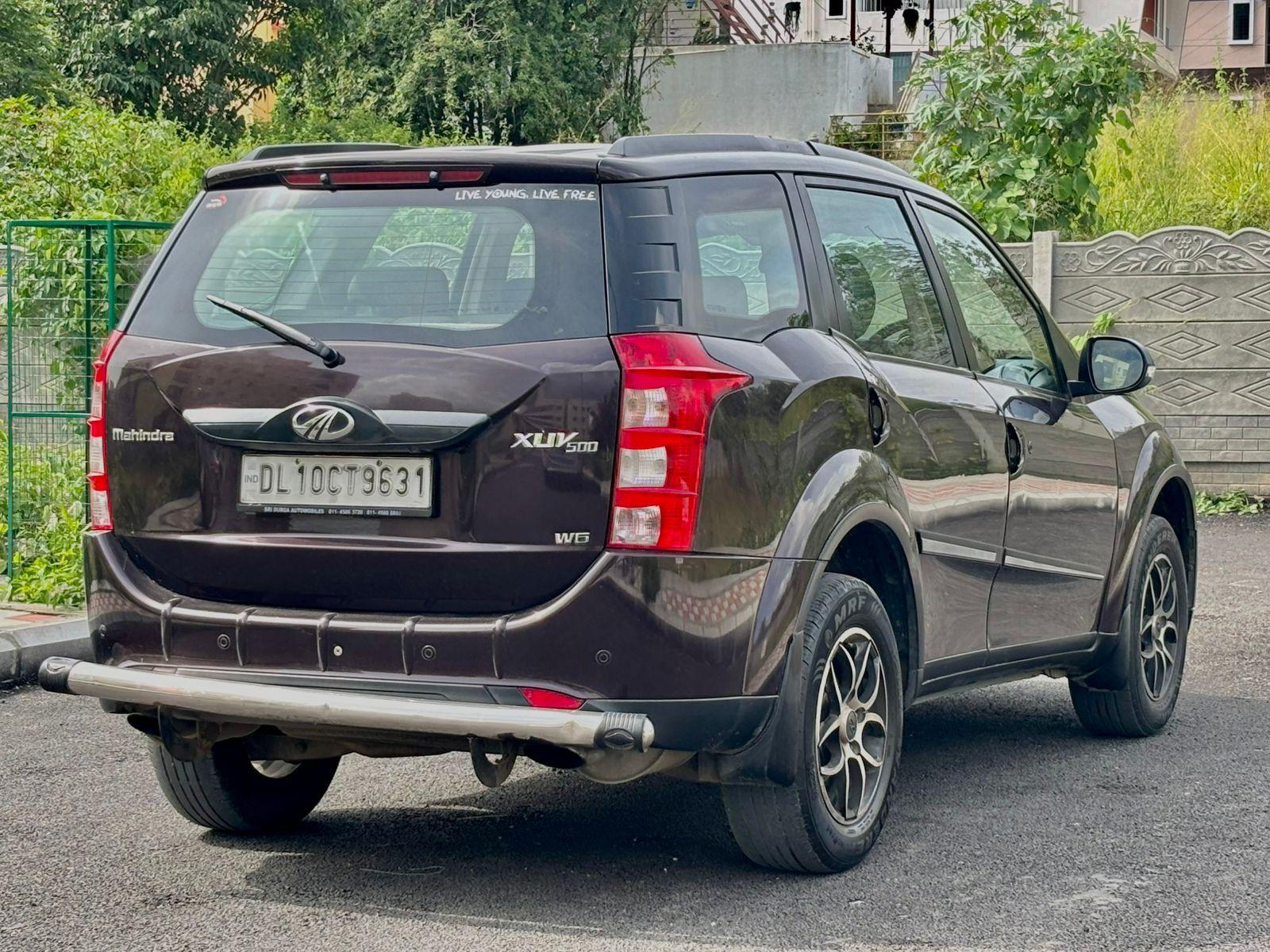 XUV 500 W8