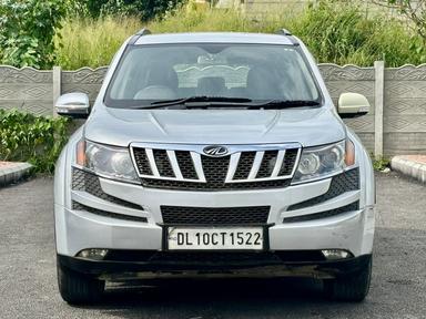 MAHINDRA XUV 500 W8