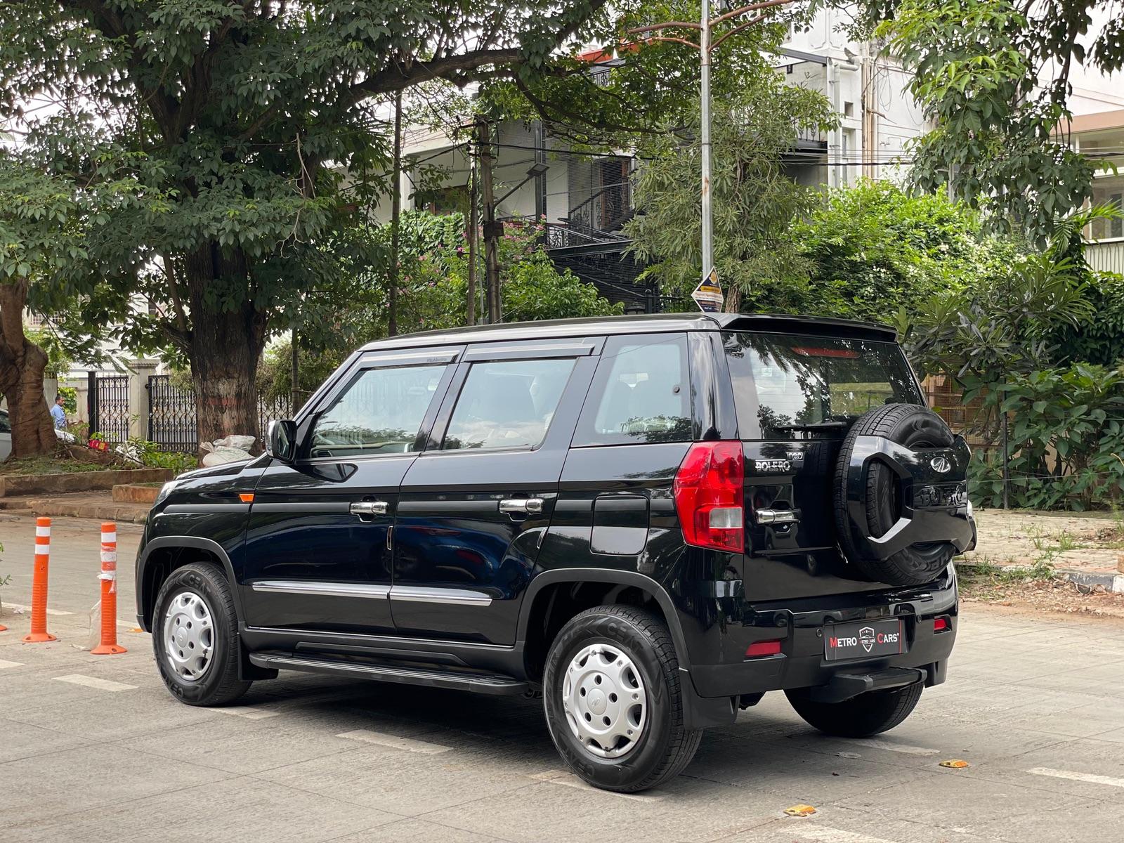 2021 MAHINDRA BOLERO NEO N8