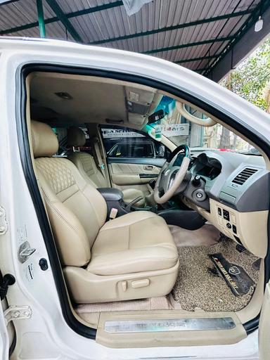 Toyota Fortuner 4x2 MT 2012