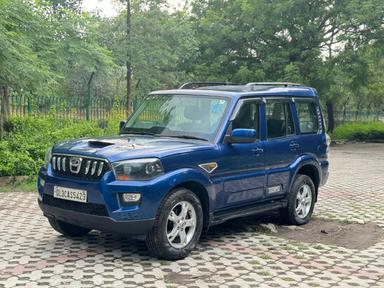 2015 Mahindra Scorpio S8 Diesel Manual DL