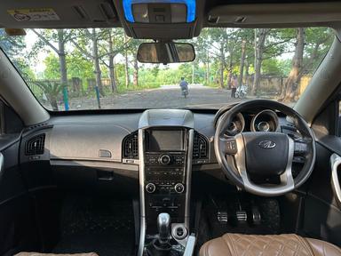 2019 XUV 500 W11 DIESEL MANUAL UP-16