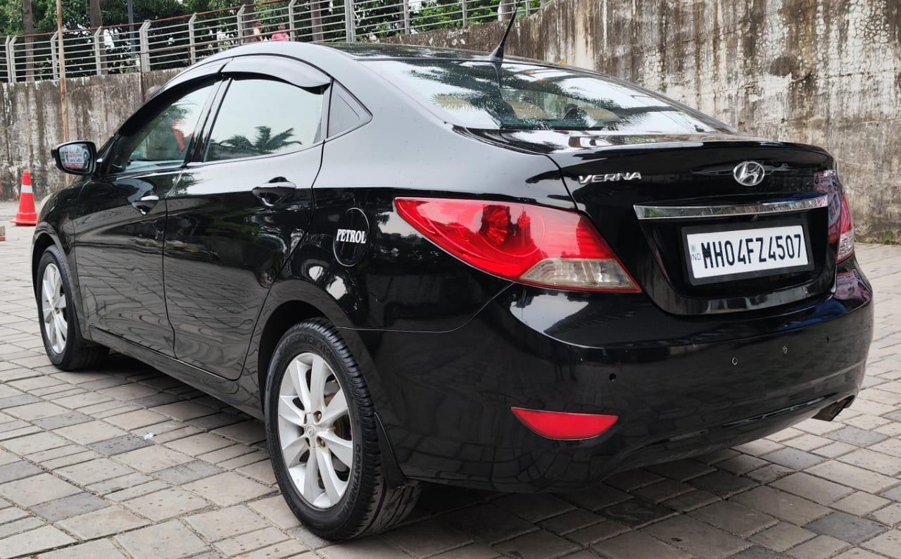 Hyundai Verna SX Black Beauty 
2013