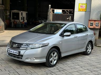 Honda City ivtec V AT 
2009