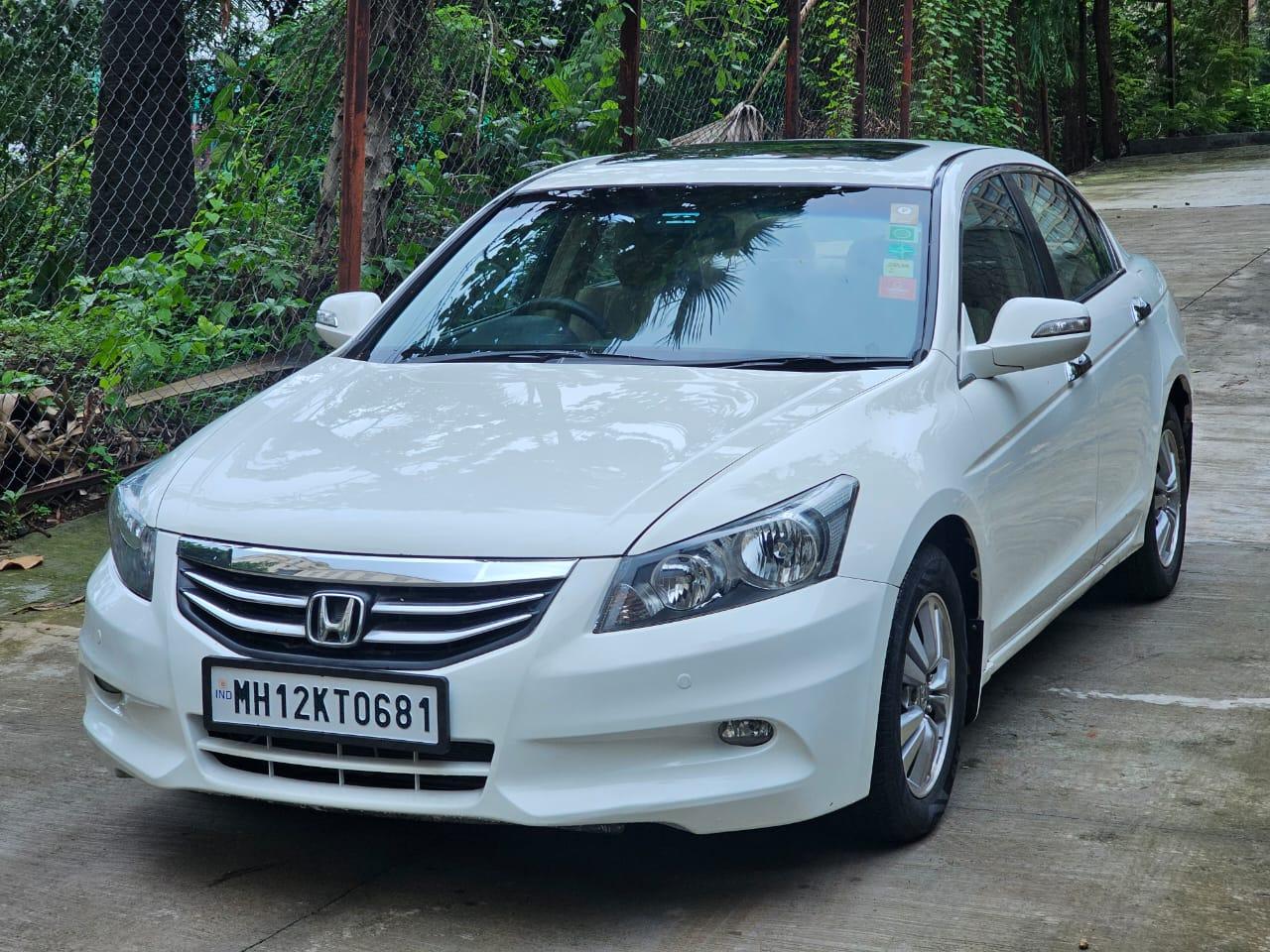 Accord 2.4 AT
Sunroof 
2014