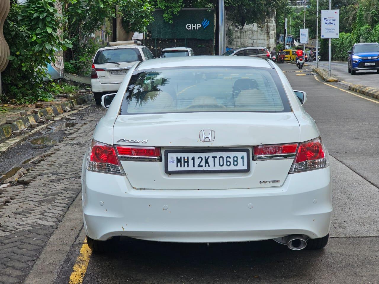 Accord 2.4 AT
Sunroof 
2014