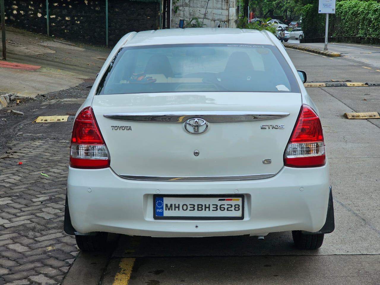 Toyota Etios G
2012