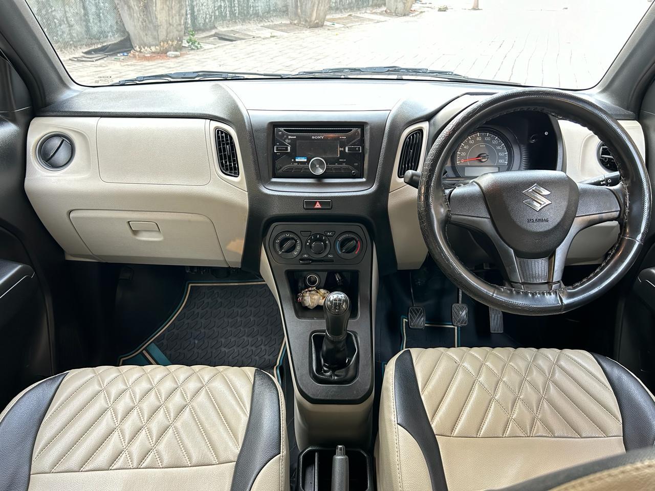 WagonR LXI CNG 1.0L
2020