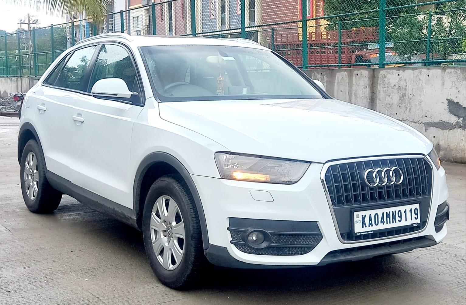 AUDI Q3