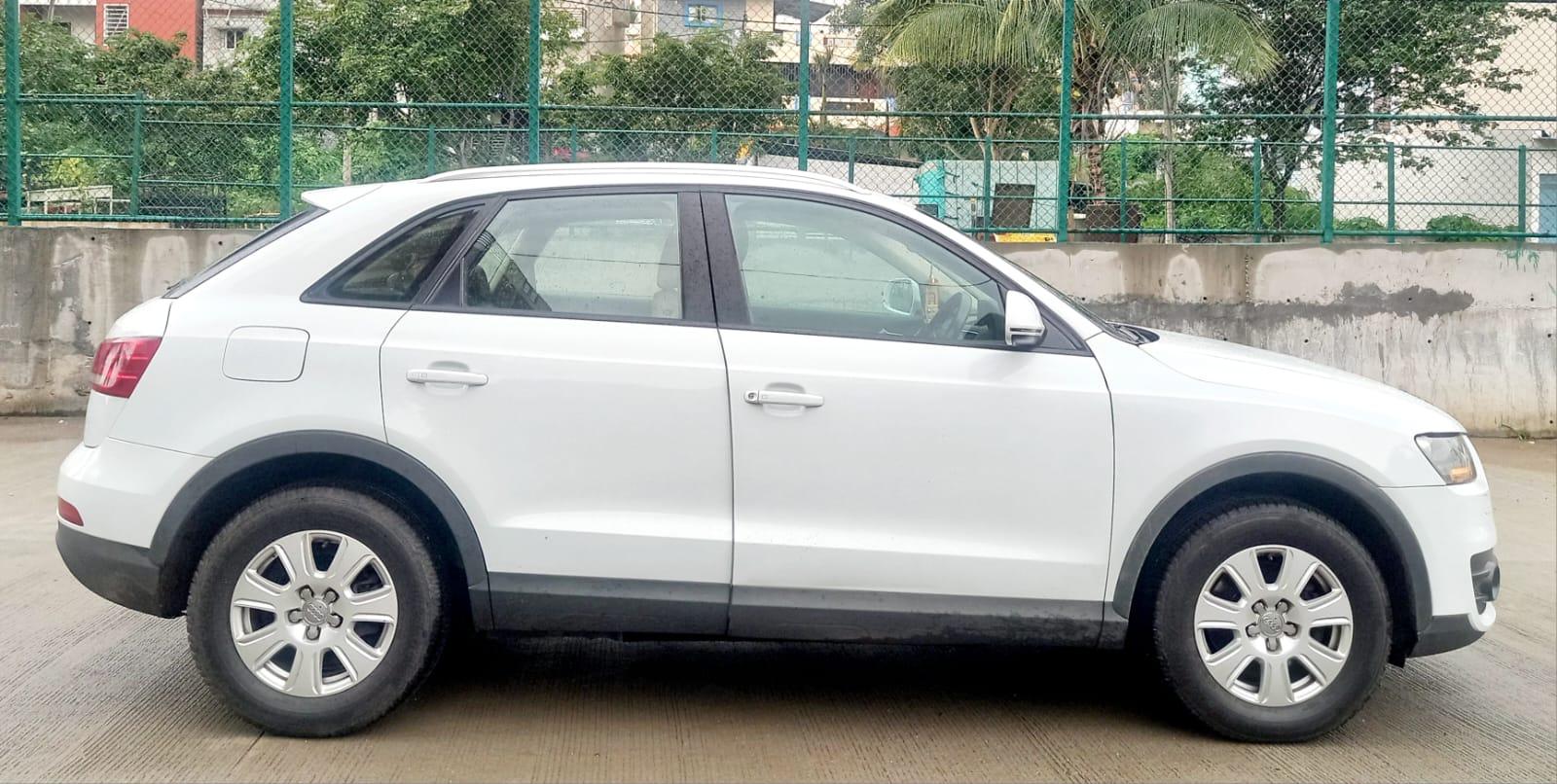 AUDI Q3