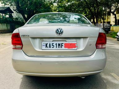 VOLKSWAGEN VENTO HIGH LINE 2014 MT