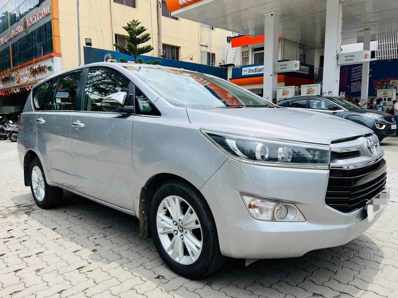 TOYOTA INNOVA CRYSTA 2.8 Z AUTOMATIC 7-STR