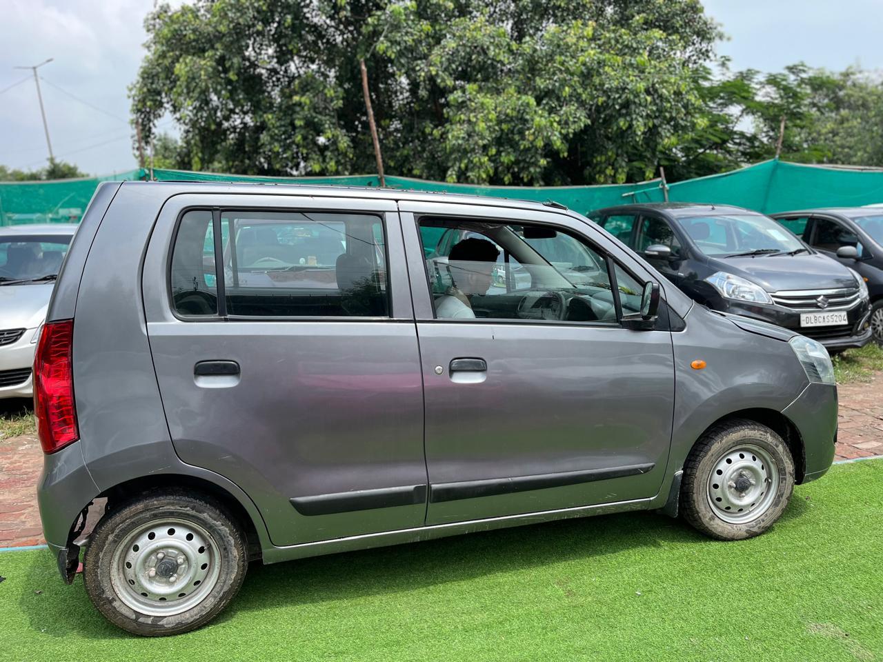 WAGONR LX BS4 M