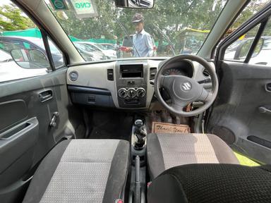 WAGONR LX BS4 M