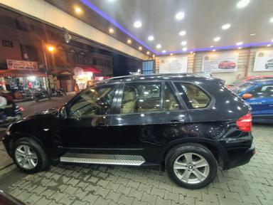 BMW X5 DIESEL AUTOMATIIC MODEL 2010