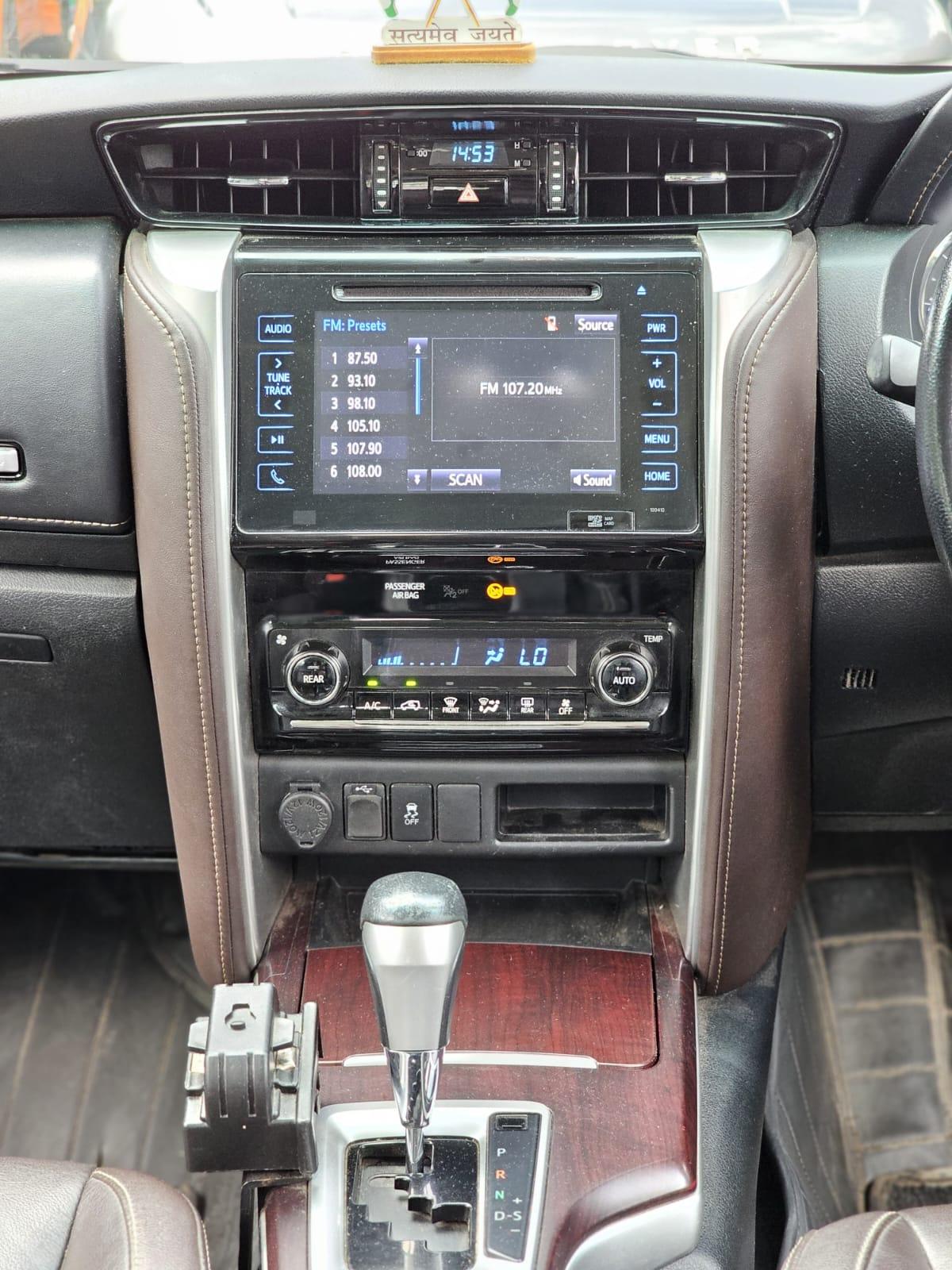 Toyota Fortuner 4×2