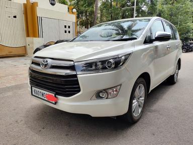 TOYOTA CRYSTA ZX 2.4 MANUAL 2018