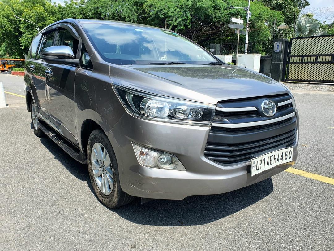 TOYOTA INNOVA CRYSTA 2.4 GX