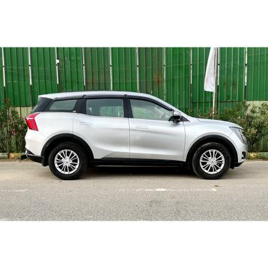 2022 MAHINDRA XUV700