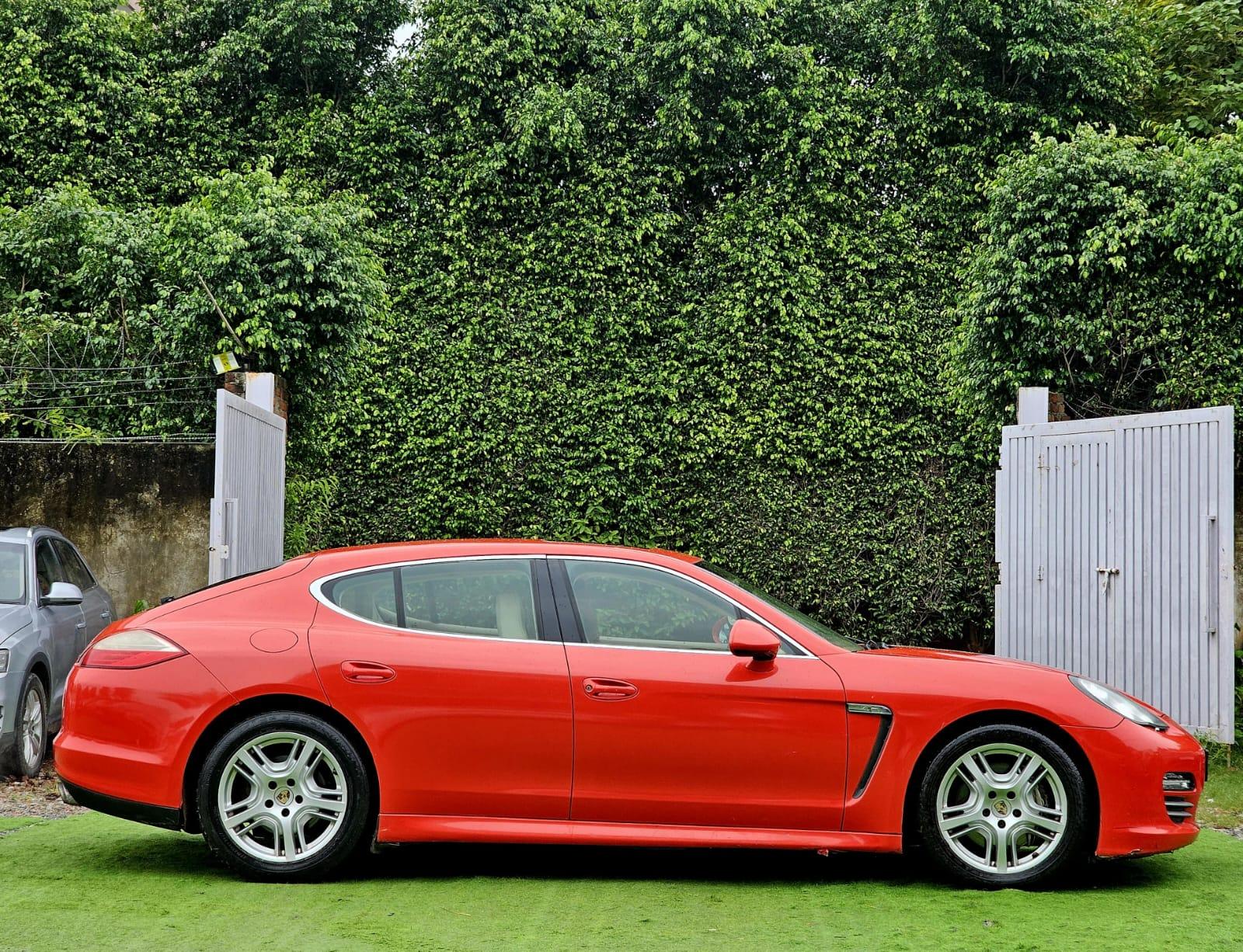 Porsche Panamera Platinum Edition