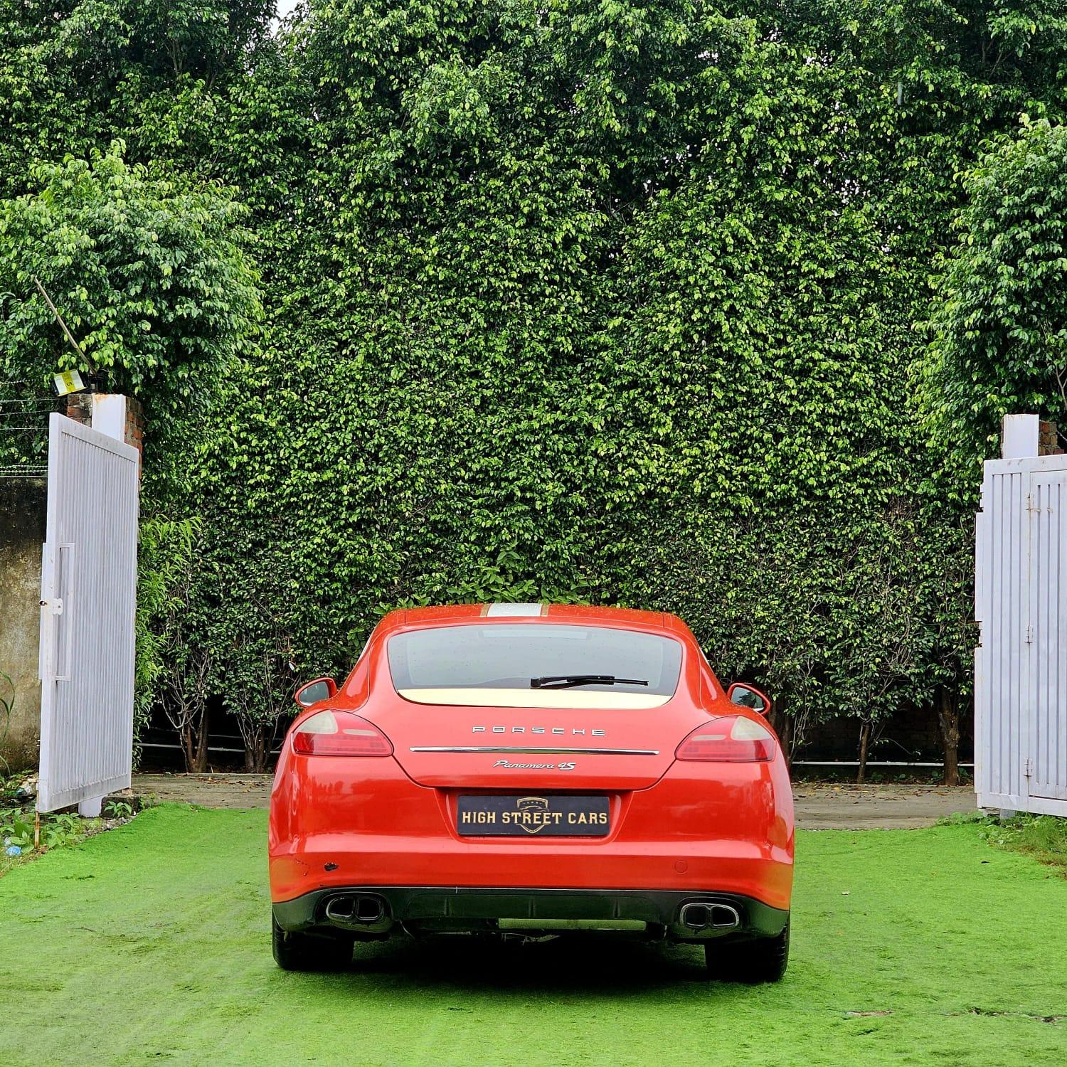 Porsche Panamera Platinum Edition