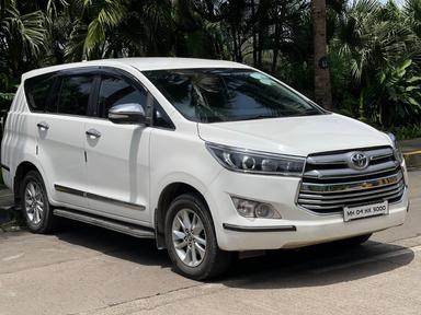 TOYOTA INNOVA CRYSTA Z