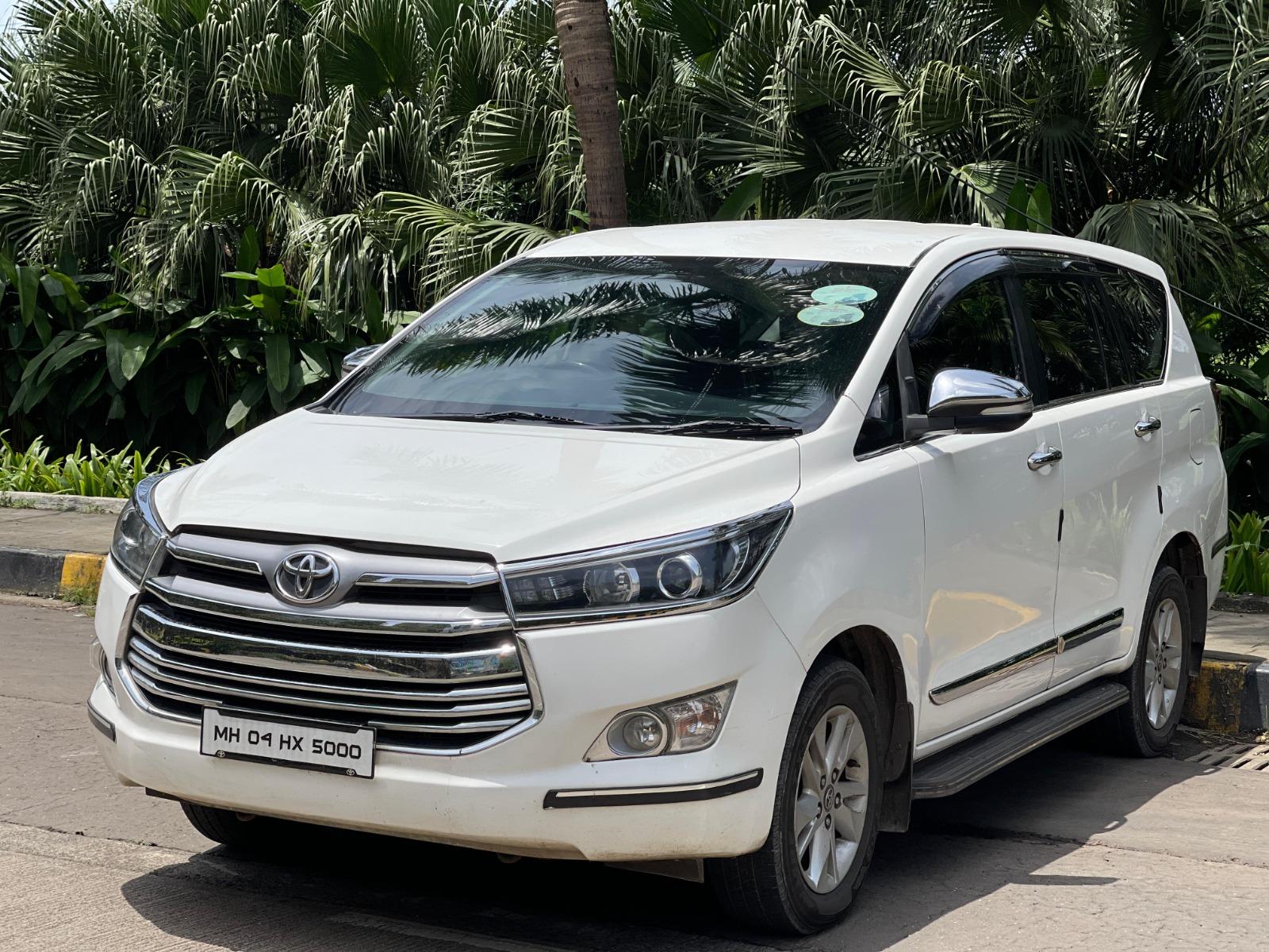 TOYOTA INNOVA CRYSTA Z