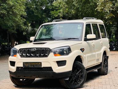 Mahindra Scorpio S4+ model 2015 running 74k HR number