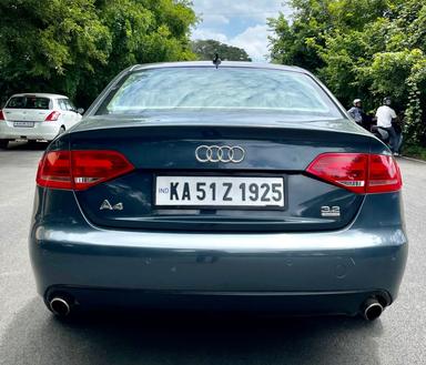 Audi A4 3.2 FSI