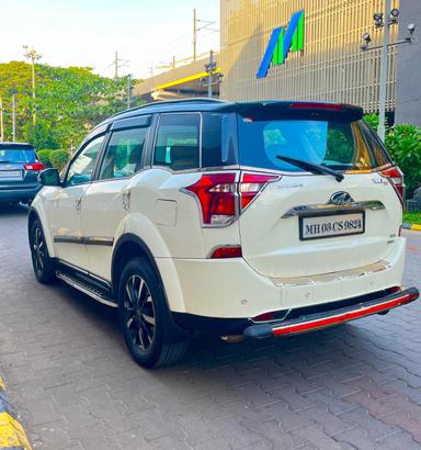 MAHINDRA XUV500 FWD W11 AT