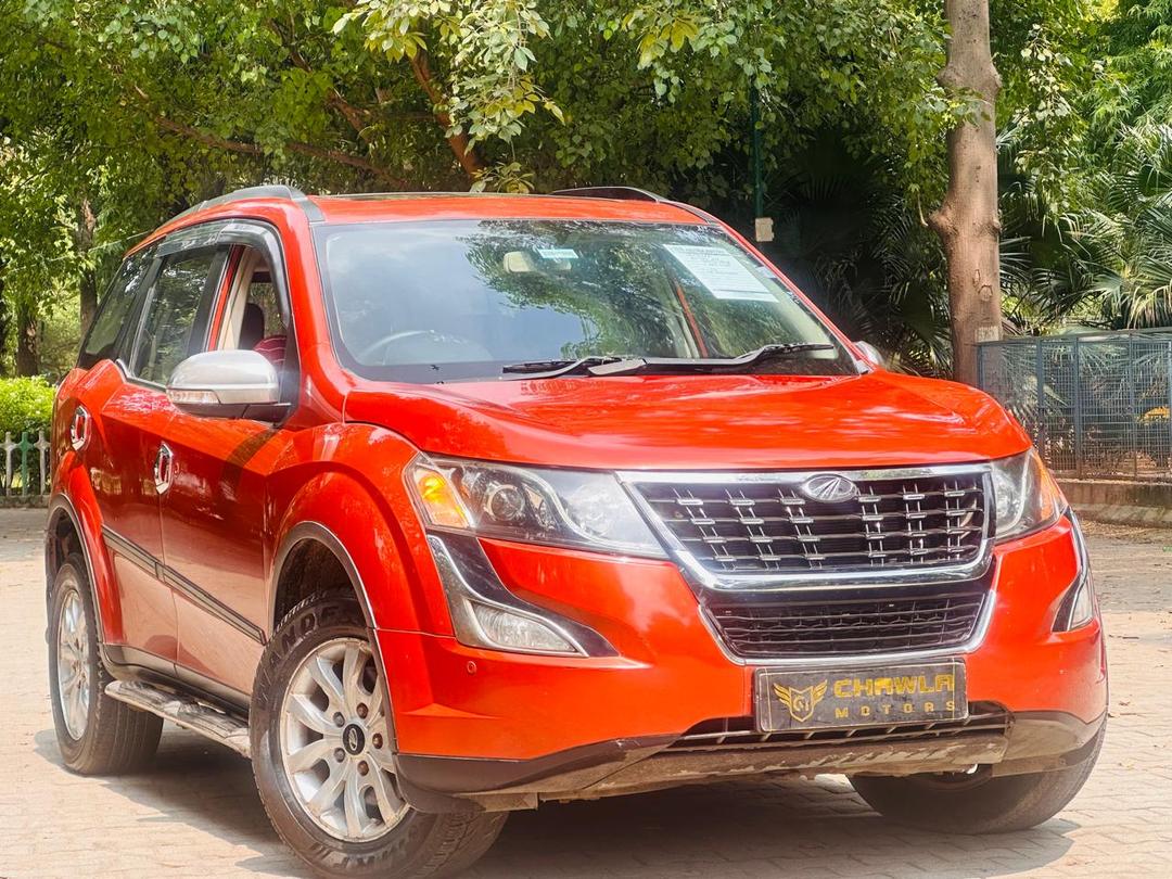 Mahindra XUV W10 with sunroof push model 2017 running 70k Up number