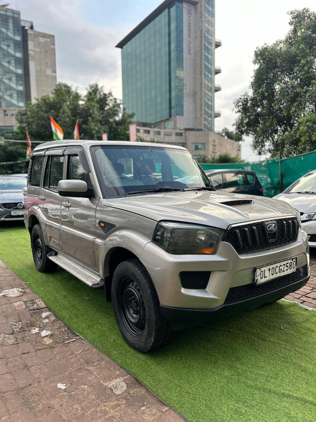 MAHINDRA SCORPIO S4+ 2.2 MHAWK