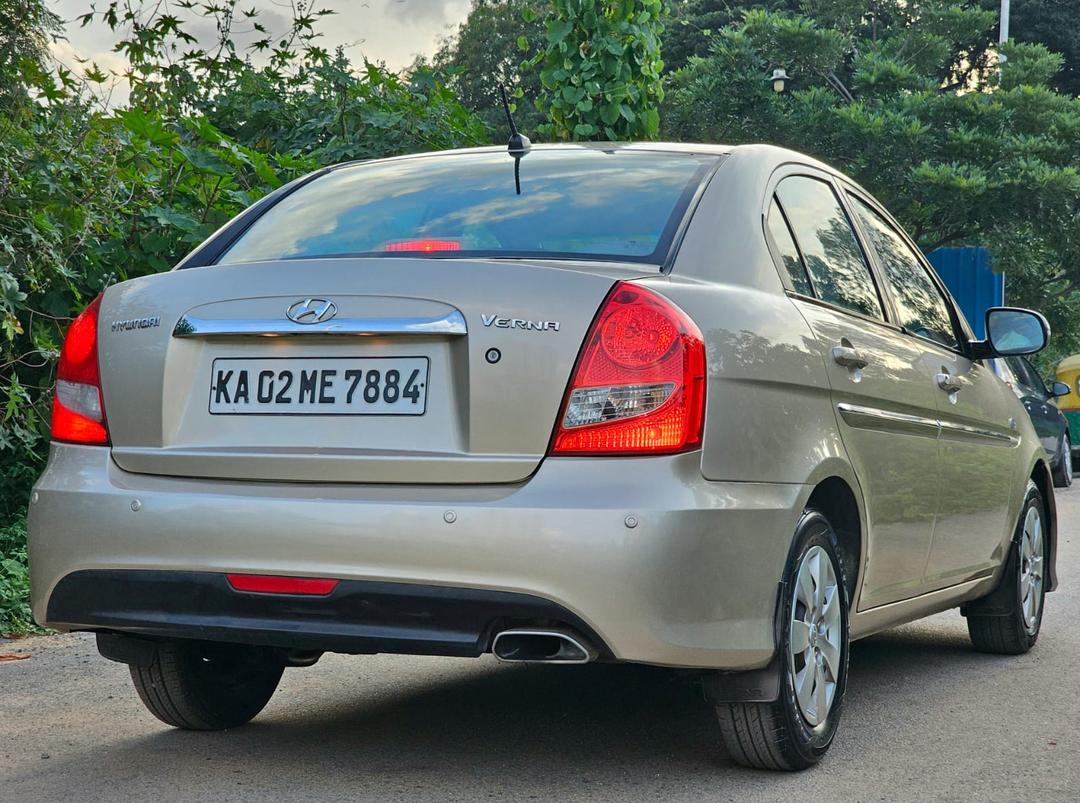 Hyundai Verna Transform 1.6SX VTVT In Showroom Condition