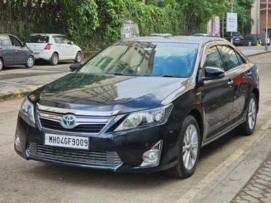 Toyota Camry AT Hybrid 
2014