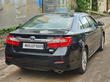 Toyota Camry AT Hybrid 
2014