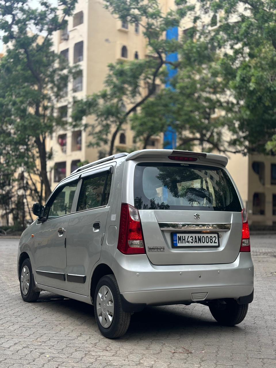 WagonR LXI Green 
2013