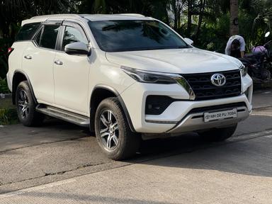 TOYOTA FORTUNER 4X2 AT