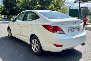 Hyundai Fluidic Verna 1.4 Crdi