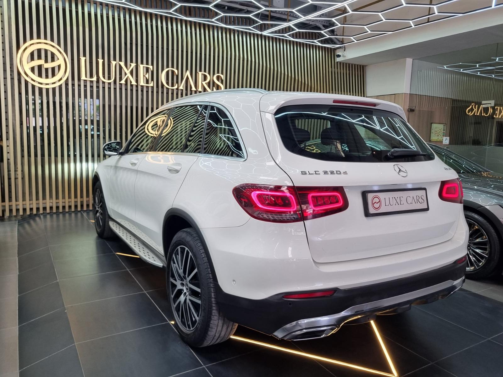 MERCEDES BENZ GLC 220D 4 MATIC