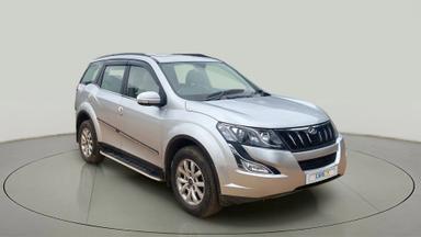 2017 Mahindra XUV500