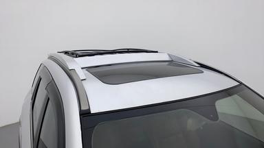 2020 MAHINDRA XUV500