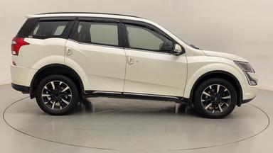 2019 Mahindra XUV500