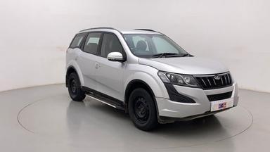 2016 Mahindra XUV500