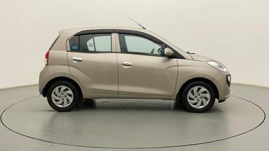 2019 Hyundai NEW SANTRO