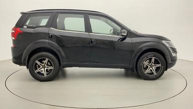 2019 Mahindra XUV500