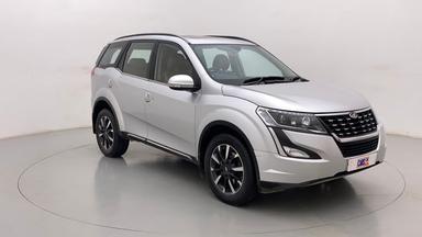 2020 Mahindra XUV500