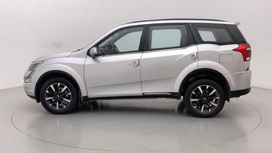 2020 Mahindra XUV500