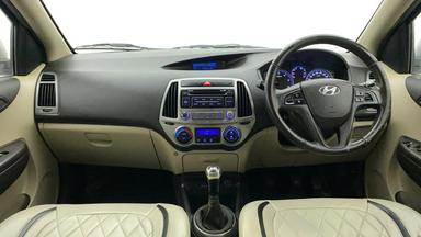 2013 HYUNDAI I20