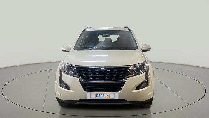 2020 Mahindra XUV500