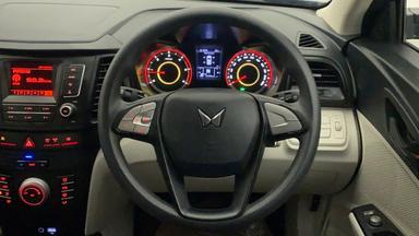 2023 MAHINDRA XUV300